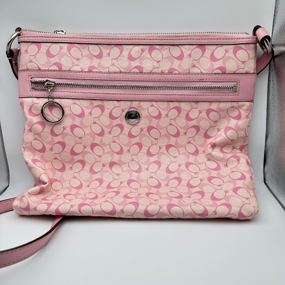 Coach Light Pink Signature Leather Crossbody Messenger Bag